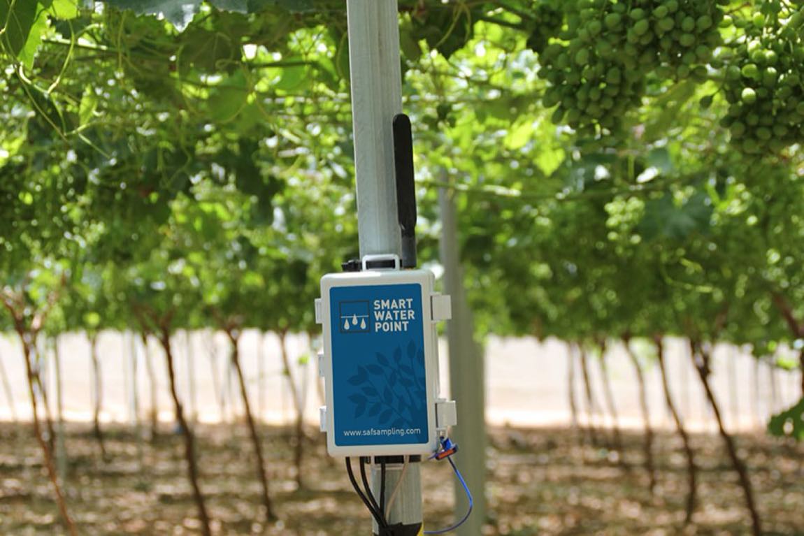 Equipo Smart Water Point instalado en una viña